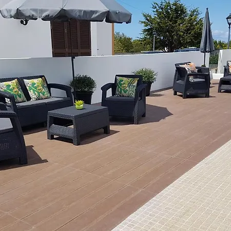 Casa Marques 3* أنغرا دو إِراويزو