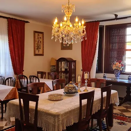 Alojamento de Acomodação e Pequeno-almoço Casa Marques Angra do Heroísmo