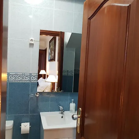 Casa Marques فندق مبيت وإفطار أنغرا دو إِراويزو